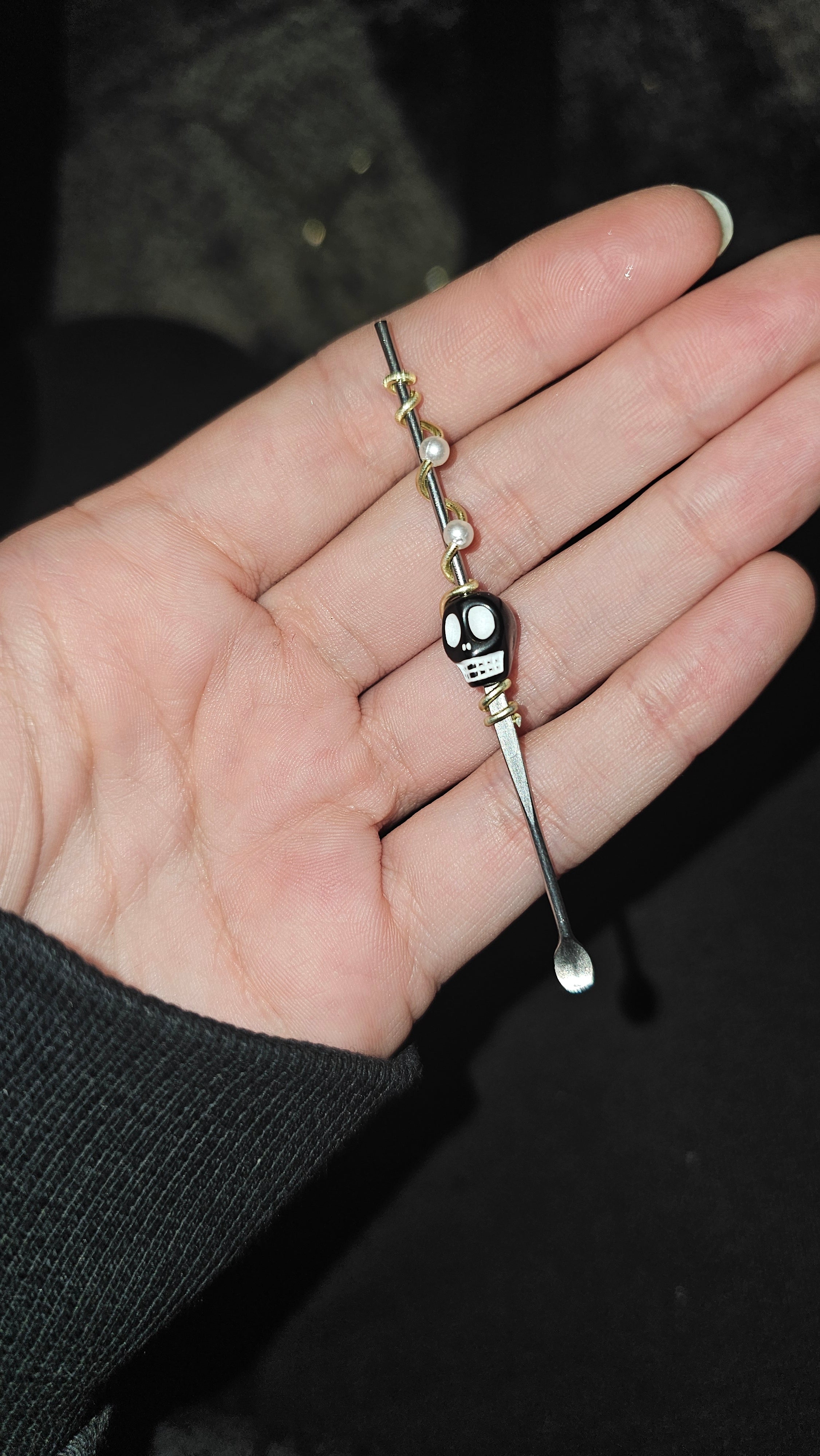 Skull and pearls tool