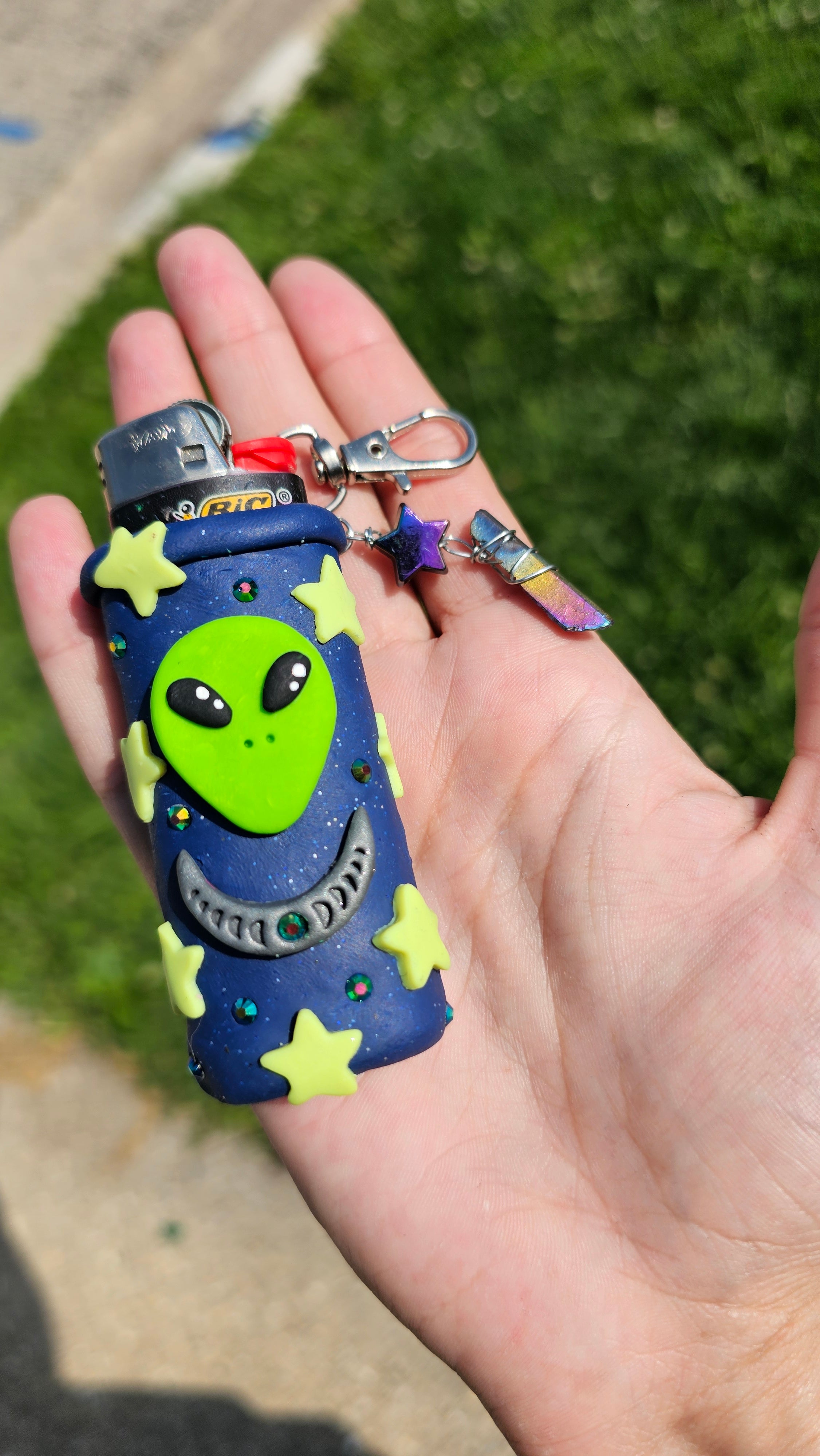 Alien moon stars lighter case holder keychain